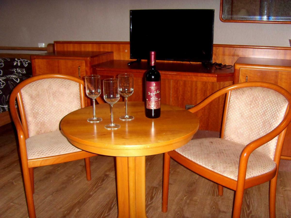 Hotel Nadikvari Τυφλίδα Εξωτερικό φωτογραφία